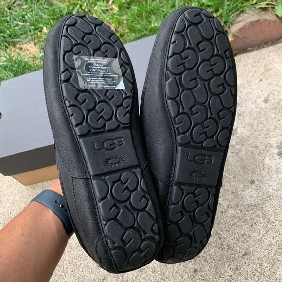 UGG Mens Slippers Ascor Leather Size 11 & Size 8 Black Nwt - Picture 6 of 8
